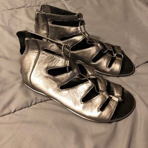 Kenneth Cole Sandals size 7.5